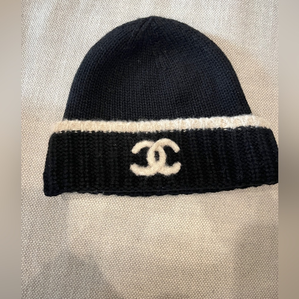 CHANEL Black Knit Beanie